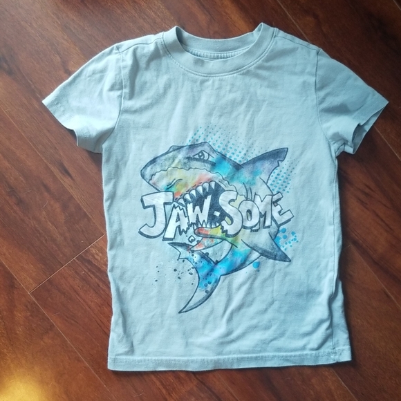 Cat & Jack Other - Gray shark tshirt